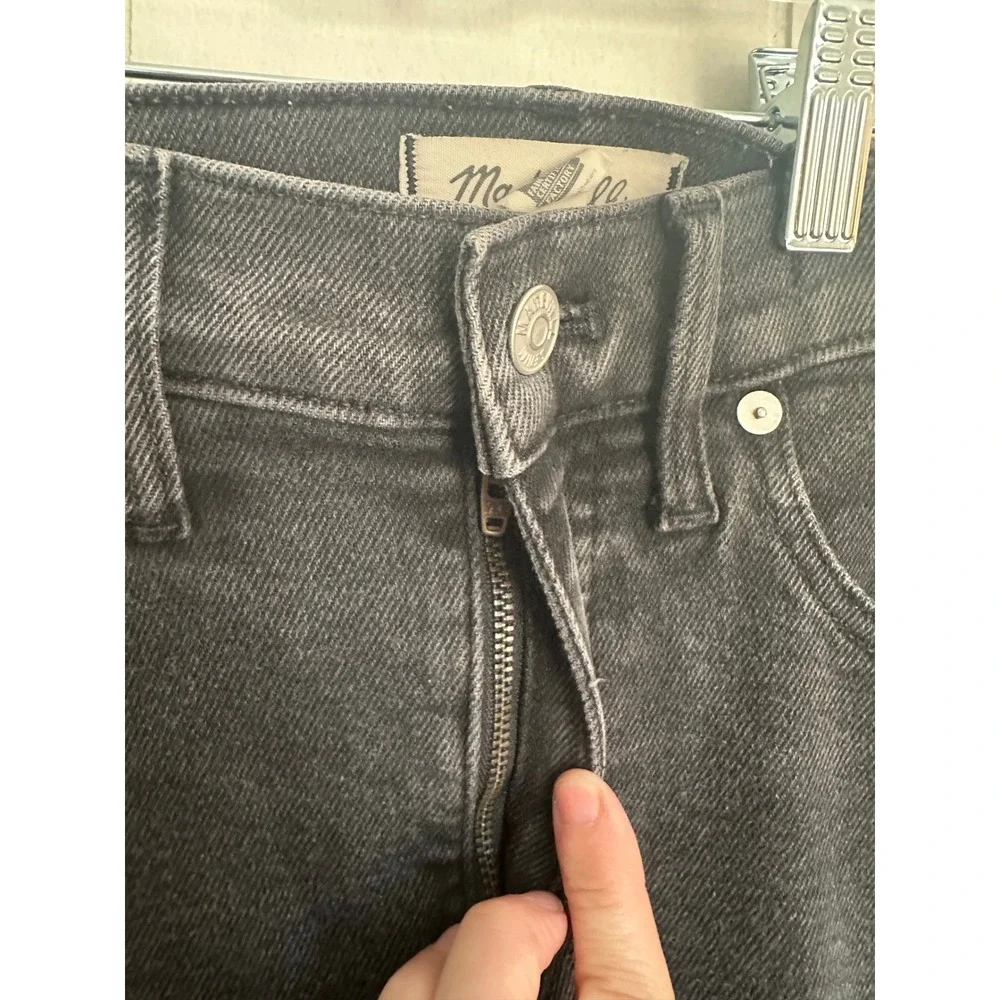 Madewell Women's Black Wash High Rise Crop Flare Jeans Size 28 P‎